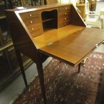 677 6284 SECRETAIRE